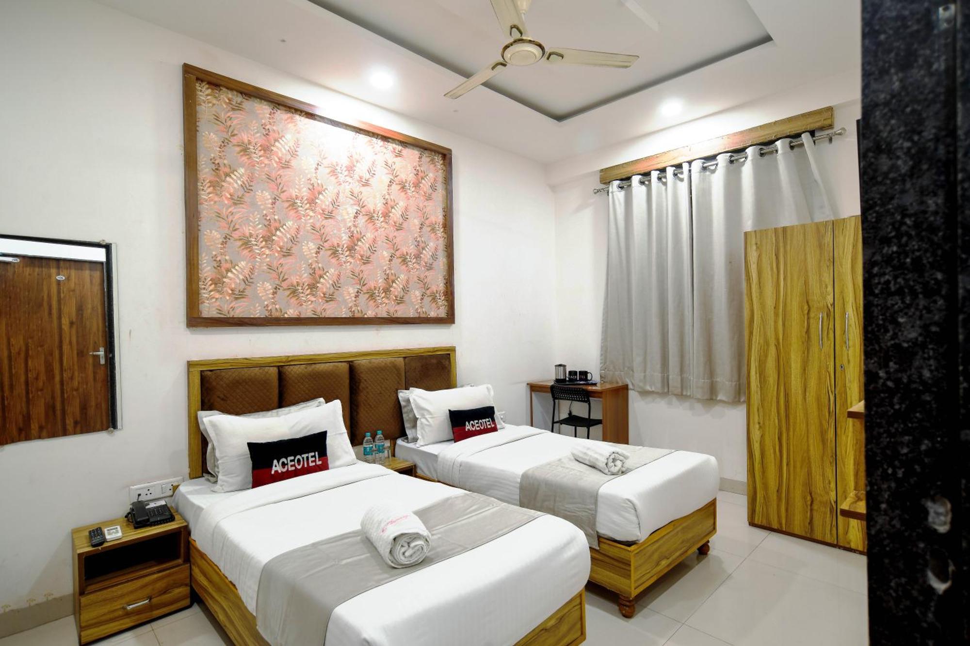 Aceotel Inn Flamingo Indore Exterior foto